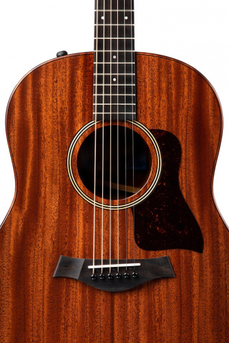 TAYLOR AMERICAN DREAM SERIES AD27e - электроакустическая гитара формы Grand Pacific, цвет - натуральный, топ - массив махагони, фото 3