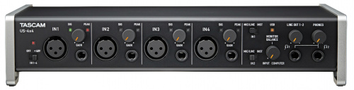 TASCAM US-4x4TP комплект из интерфейса US-4x4, 2 наушников TH-02 и 2 конденсаторных микрофонов TM-80 с подвесом.