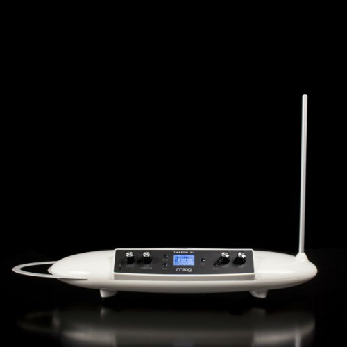 Moog Theremini Электронный музыкальный инструмент, 32 Wavetable пресета, отключаемая коррекция высот