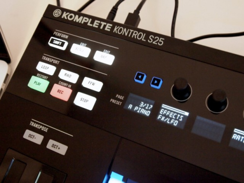 Native Instruments Komplete Kontrol S25 25 клавишная полувзвешенная динамическая MIDI клавиатура с п фото 3