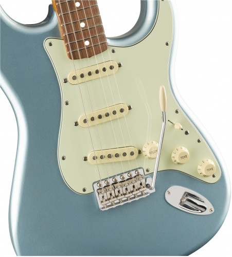 FENDER VINTERA '60S Stratocaster ICE BLUE METALLIC электрогитара, цвет синий металлик, в комплекте чехол фото 3